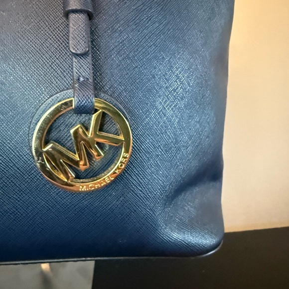 Michael Kors Navy Blue Tote Bag - Picture 2 of 13